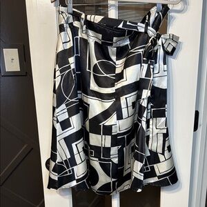 WORTHINGTON Black & White Skirt Size 16